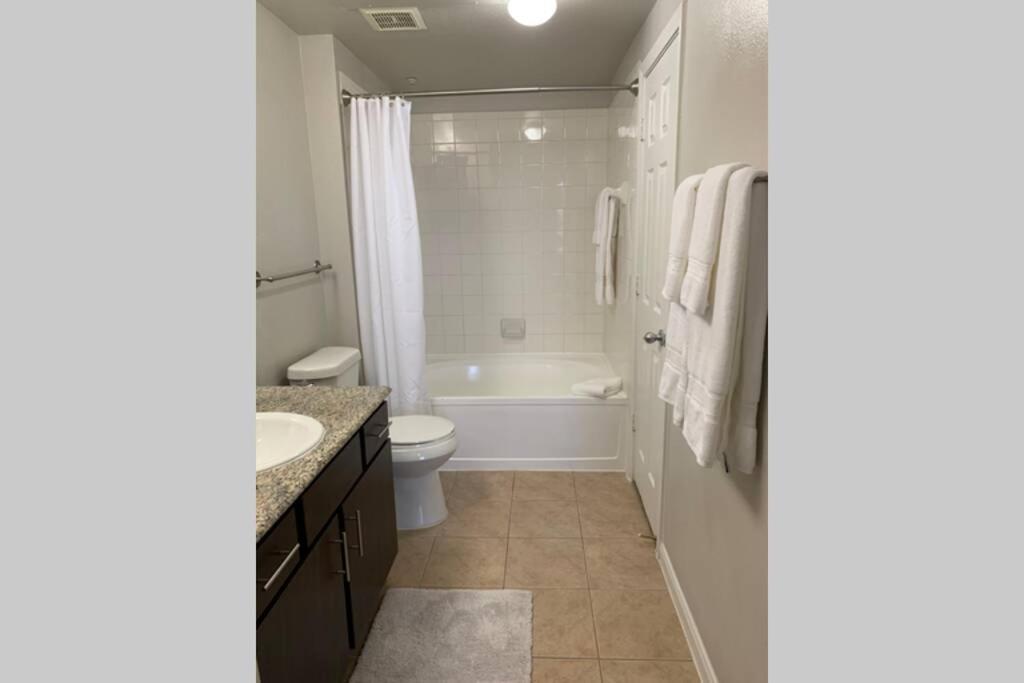 Newly Furnished 1Br Apartment W/ Hermann Park View Houston Extérieur photo